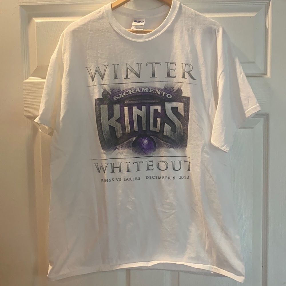 Y2K Sacramento Kings T-shirt